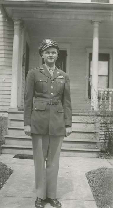 world war ii, Military and Veterans, Iowa History, McMurray, Doug, Iowa, Webster City, IA, history of Iowa, Portraits - Individual, uniform