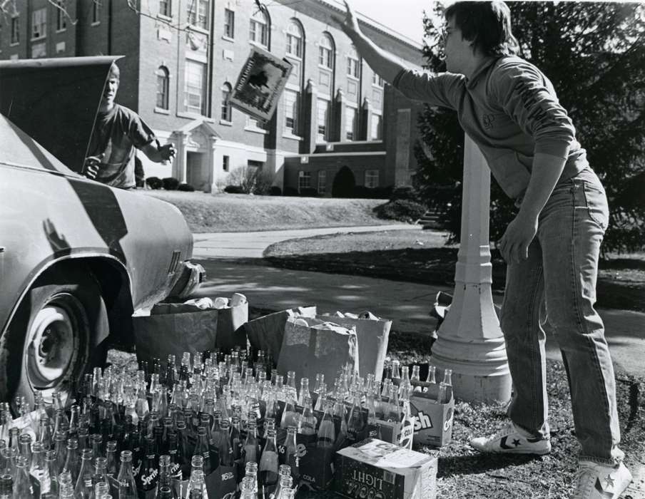 Cedar Falls, IA, history of Iowa, Iowa History, bottle, uni, Motorized Vehicles, car, pop, UNI Special Collections & University Archives, Iowa, soda, Schools and Education, university of northern iowa
