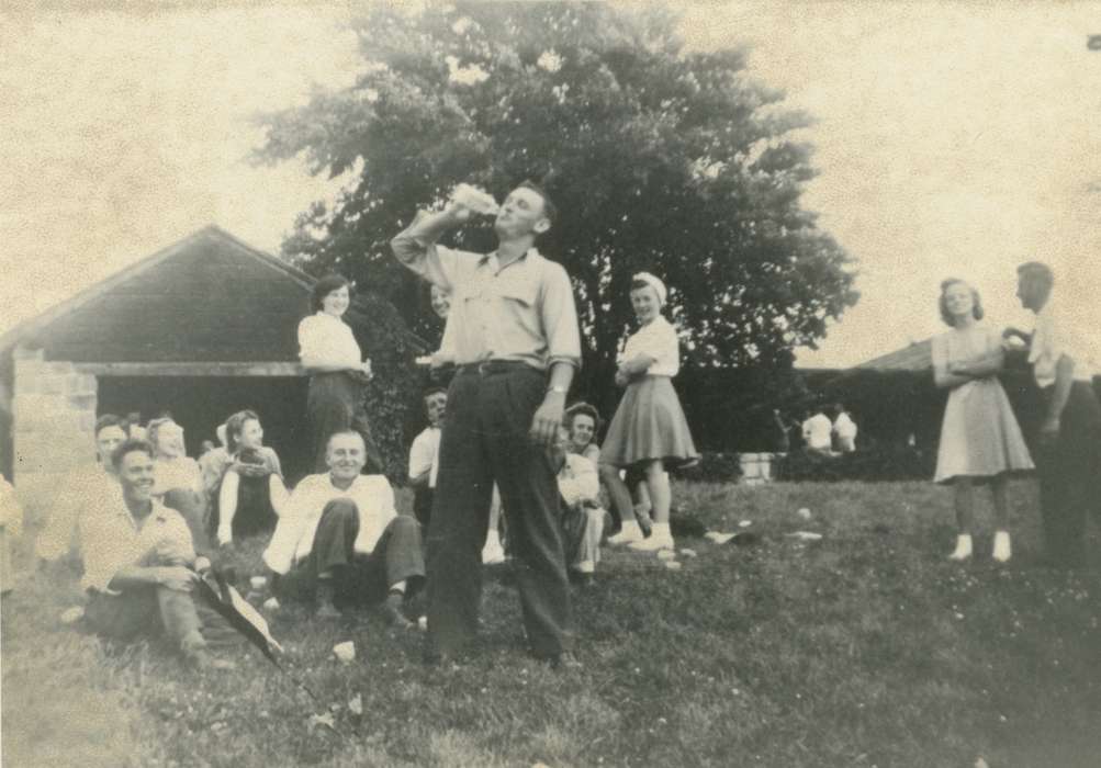 Food and Meals, Otley, IA, Iowa, Langebartels, Gary, Leisure, party, history of Iowa, picnic, Iowa History