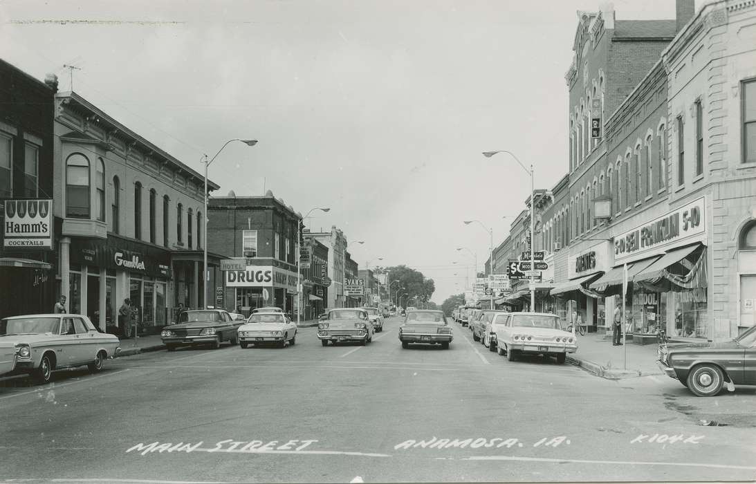 Businesses and Factories, street light, car, Cities and Towns, storefront, Iowa, Motorized Vehicles, Iowa History, Anamosa, IA, Hatcher, Cecilia, Main Streets & Town Squares, mainstreet, history of Iowa