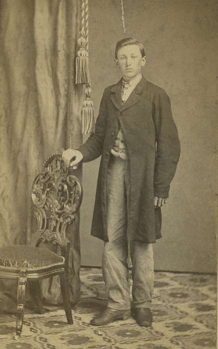 carte de visite, Iowa, vest, Keokuk, IA, chair, coat, patterned carpet, frock coat, Olsson, Ann and Jons, Portraits - Individual, young man, history of Iowa, Iowa History