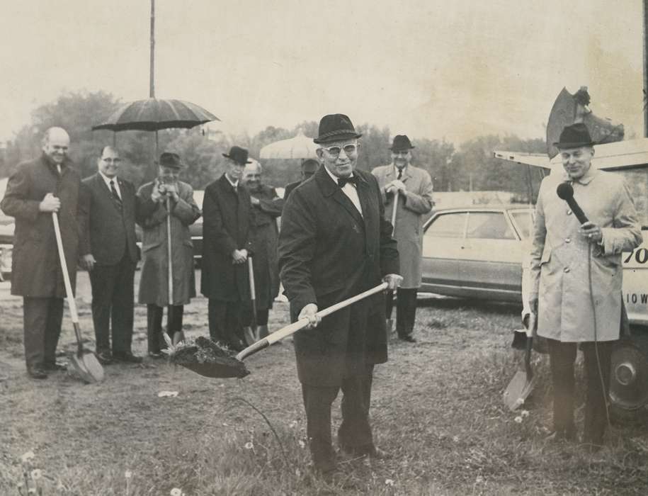 Civic Engagement, Waverly, IA, history of Iowa, shoveling, Iowa, groundbreaking, Waverly Public Library, Labor and Occupations, Iowa History