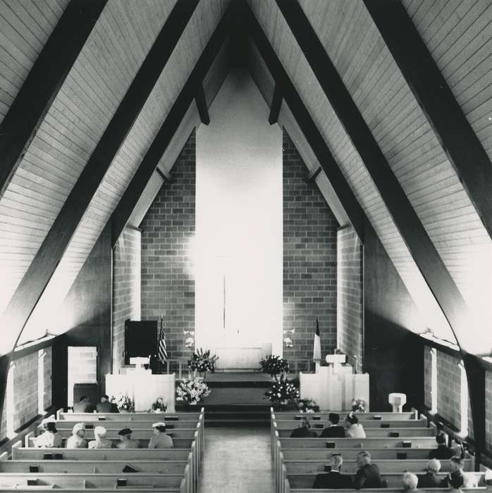 architecture, church, Iowa History, Waverly Public Library, Iowa, history of Iowa, Religious Structures, church service, IA, Religion
