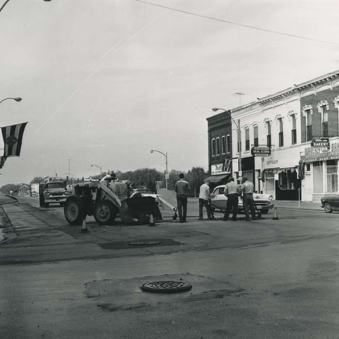 Cities and Towns, Motorized Vehicles, Iowa History, Waverly Public Library, construction, Iowa, history of Iowa, vehicles, Waverly, IA, street, working men