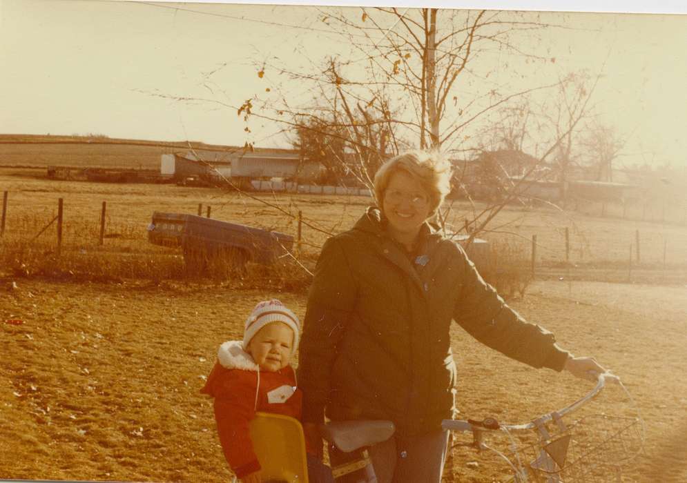 Portraits - Group, glasses, Reinbeck, IA, Iowa History, tree, Iowa, Families, baby, East, Lindsey, Farms, history of Iowa, Children, bicycle