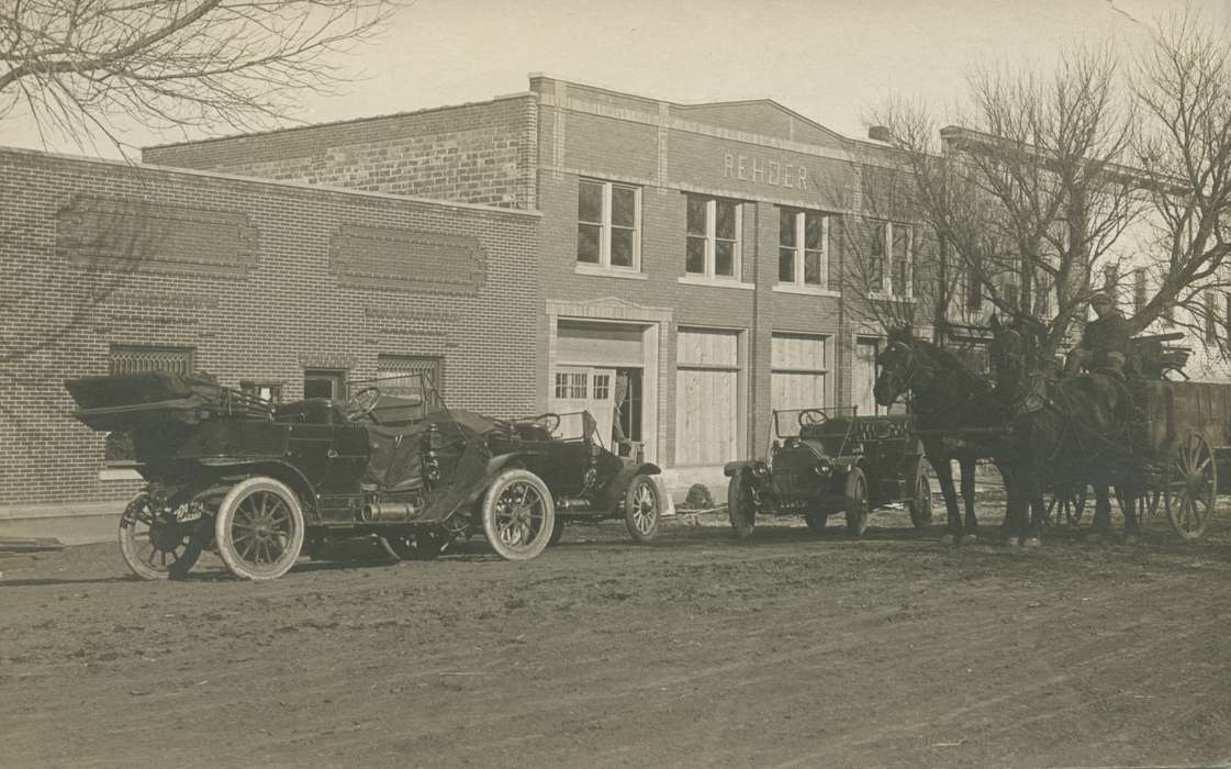 Iowa, Reinhard, Lisa, Iowa History, horse, car, Cities and Towns, history of Iowa, Motorized Vehicles, Gladbrook, IA, wagon