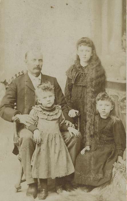 Portraits - Group, sack coat, carte de visite, correct date needed, four in hand tie, Iowa, Families, sisters, Des Moines, IA, Olsson, Ann and Jons, family, girl, mustache, history of Iowa, siblings, Iowa History, man