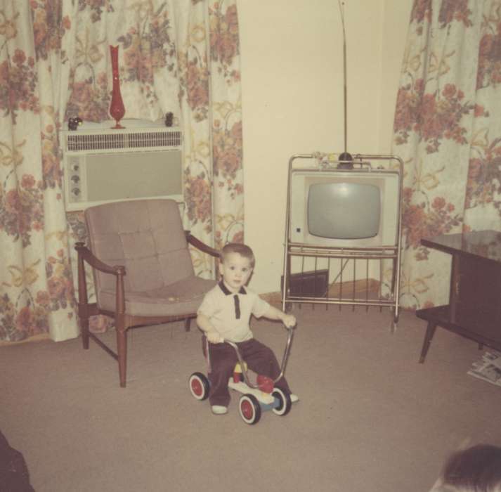 history of Iowa, Iowa History, Aust, Kim, tv, living room, boy, television, Homes, Iowa, Davenport, IA, Children, Leisure, Portraits - Individual