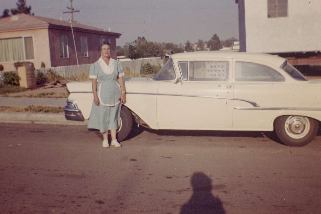 Motorized Vehicles, Iowa History, Spilman, Jessie Cudworth, woman, Iowa, old woman, history of Iowa, Portraits - Individual, car, apron, USA, street