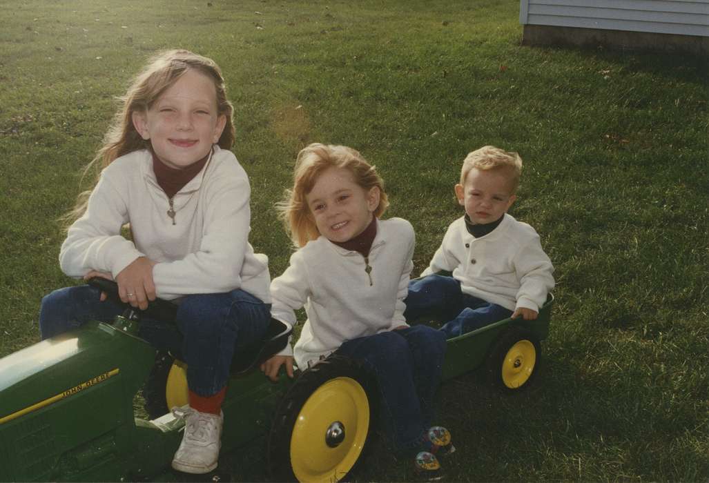 Portraits - Group, Linden, IA, Iowa, matching, Simmons, Barbara, john deere, Families, Children, history of Iowa, siblings, Iowa History