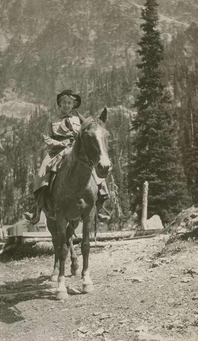 Travel, history of Iowa, Iowa History, Glacier National Park, MT, Animals, glacier national park, national park, Iowa, Outdoor Recreation, McMurray, Doug, horse, Portraits - Individual