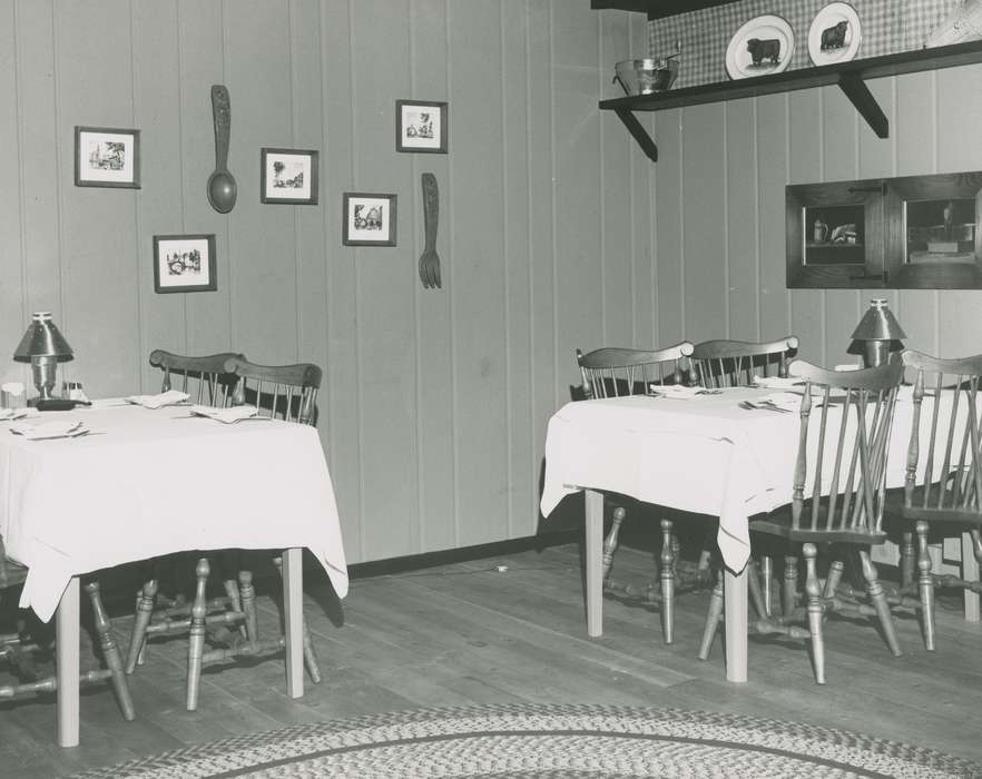 Campopiano Von Klimo, Melinda, history of Iowa, Iowa History, dining table, decoration, Businesses and Factories, chair, Iowa, Cities and Towns, tablecloth, restaurant, Food and Meals, Des Moines, IA