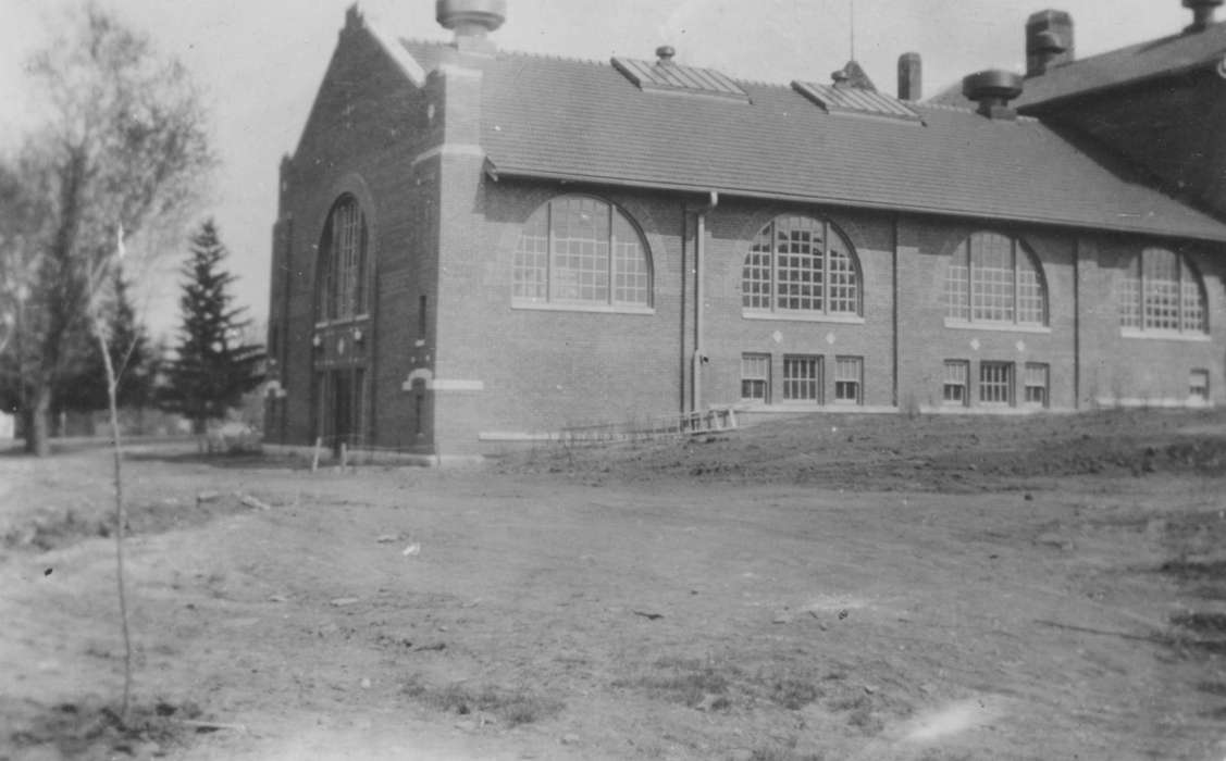 Reinhard, Lisa, history of Iowa, Iowa History, Gladbrook, IA, Iowa, Schools and Education, school, gymnasium