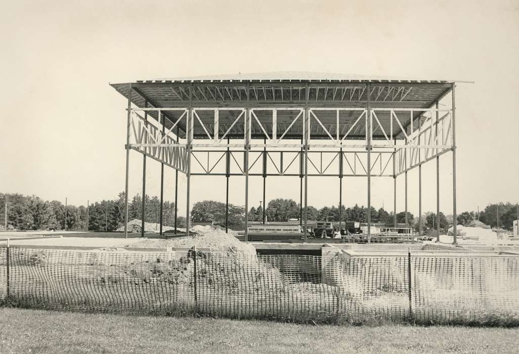 Main Streets & Town Squares, history of Iowa, Iowa History, library, Iowa, Cities and Towns, construction, Waverly Public Library, building framework
