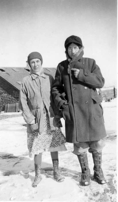 Portraits - Group, Travel, Hagg, Regina, history of Iowa, Iowa History, Winter, boots, Rochester, MN, coat, Iowa, Farms, snow