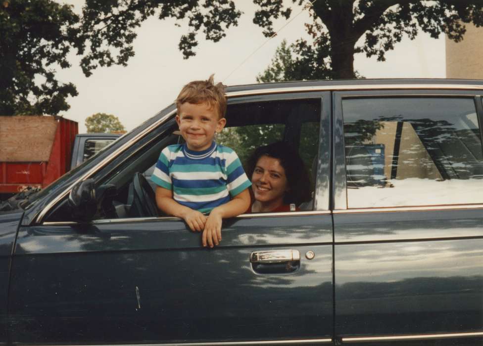 mother, car, Iowa History, Iowa, Motorized Vehicles, window, Feeney, Mary, Eldridge, IA, stripes, son, smiling, Children, boy, history of Iowa, driver