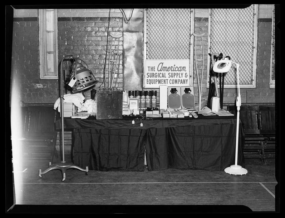history of Iowa, Storrs, CT, Iowa History, Archives & Special Collections, University of Connecticut Library, surgery, Iowa, equipment