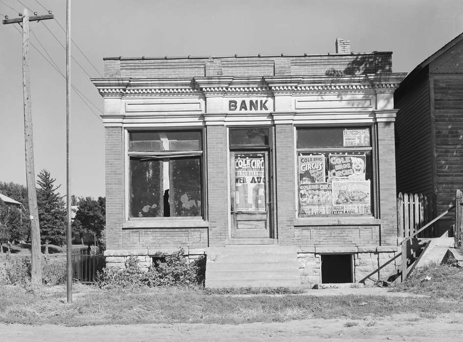 history of Iowa, Library of Congress, brick building, posters, Main Streets & Town Squares, Iowa, Cities and Towns, Businesses and Factories, Iowa History, bank