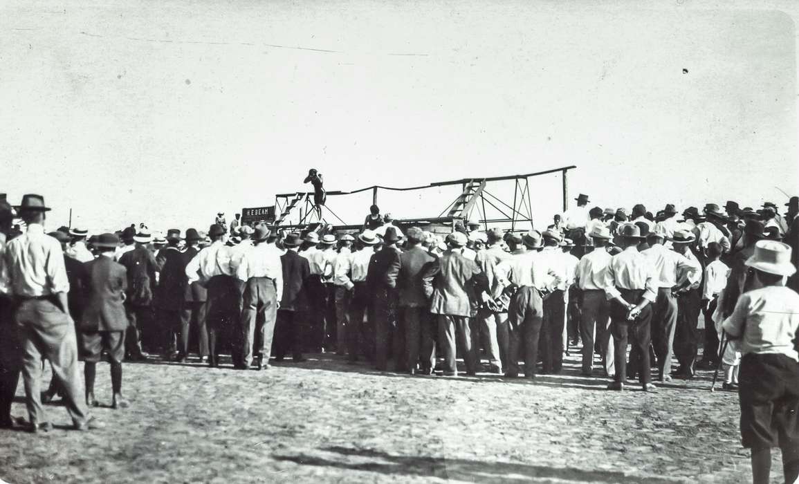 history of Iowa, Iowa History, Entertainment, crowd, Fairs and Festivals, Anamosa Library & Learning Center, Iowa, Outdoor Recreation, Anamosa, IA