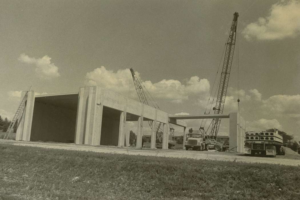 crane, history of Iowa, construction materials, Businesses and Factories, Waverly, IA, Waverly Public Library, Iowa, Motorized Vehicles, garage, Iowa History, truck