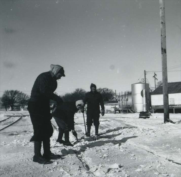 history of Iowa, Iowa History, Winter, Iowa, snow removal, snow, Waverly Public Library, Labor and Occupations