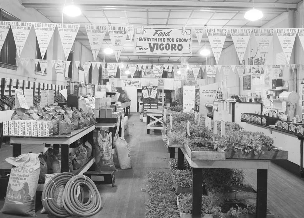 history of Iowa, Iowa History, supply store, Library of Congress, Businesses and Factories, store, garden, seed, Iowa