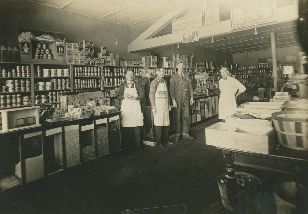 Portraits - Group, grocery store, history of Iowa, Iowa History, Baker, Earline, Businesses and Factories, Cresco, IA, Iowa, Cities and Towns, Food and Meals, Labor and Occupations