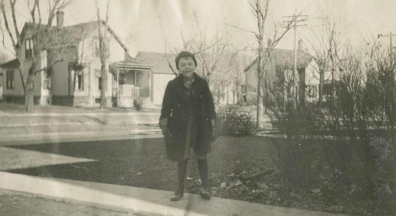 neighborhood, Portraits - Individual, Iowa History, Iowa, McMurray, Doug, sidewalk, Webster City, IA, Children, boy, history of Iowa