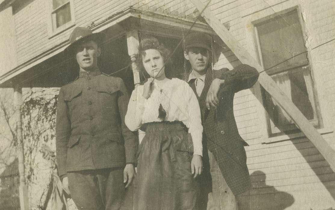 Portraits - Group, Military and Veterans, history of Iowa, uniform, IA, Iowa History, World War I, Iowa, Fredericks, Robert
