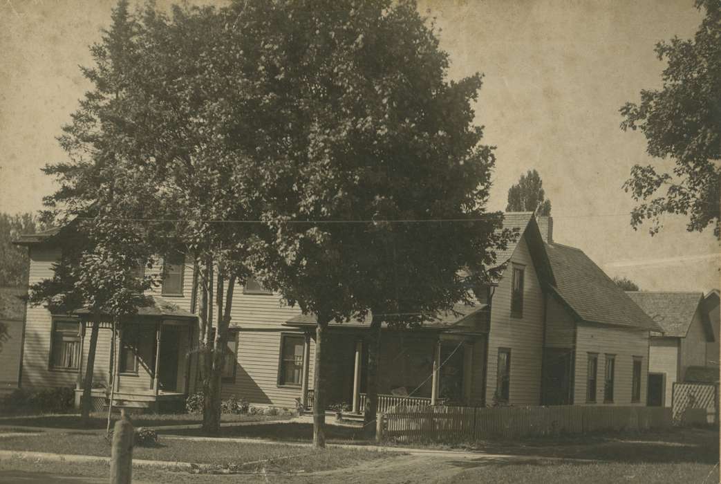 history of Iowa, Iowa History, Baker, Earline, Cresco, IA, Iowa, Cities and Towns, Homes, house