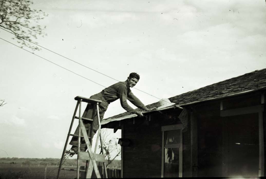 Mediapolis, IA, Iowa, construction, ladder, Portraits - Individual, roof, Pate, Linda, Labor and Occupations, history of Iowa, Iowa History