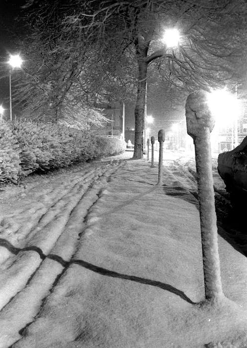 history of Iowa, parking meter, Ottumwa, IA, Iowa History, Lemberger, LeAnn, Winter, sidewalk, street light, Iowa, Cities and Towns, snow