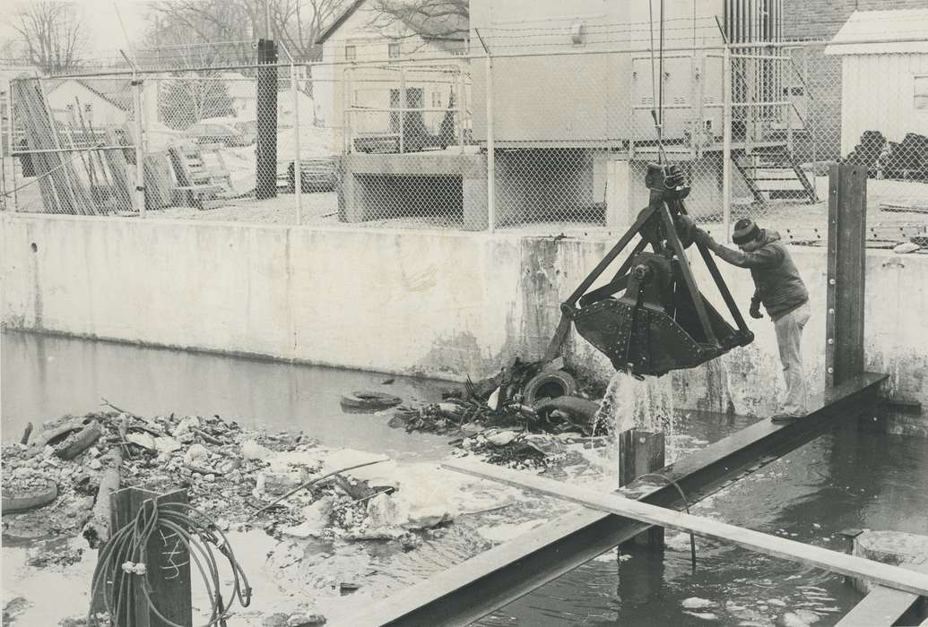 debris, Iowa History, Lakes, Rivers, and Streams, Iowa, Waverly Public Library, dam, Labor and Occupations, IA, crane, history of Iowa