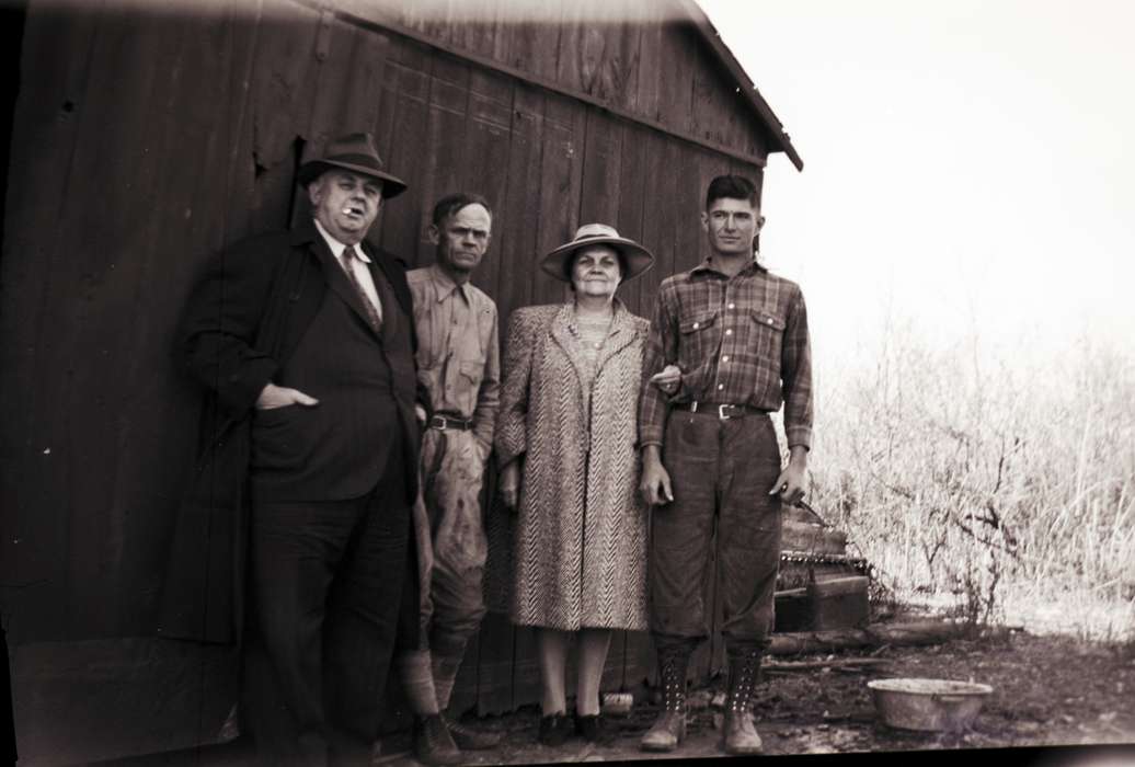 Pate, Linda, Portraits - Group, farmers, Mediapolis, IA, Iowa History, Iowa, history of Iowa