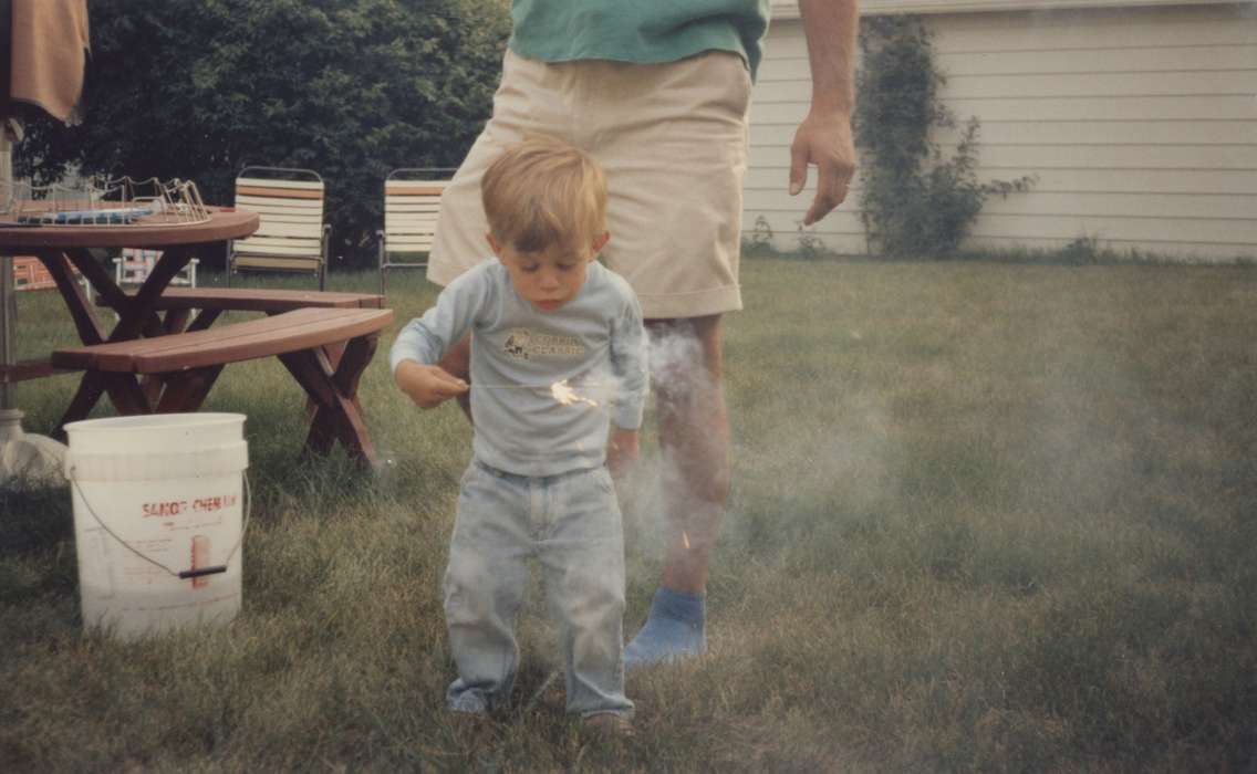 bucket, picnic table, Iowa History, Iowa, Davenport, IA, Corbin, Kim, history of Iowa, sparkler, Children, Holidays