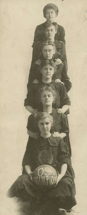 history of Iowa, Iowa History, Grinnell, IA, basketball, Iowa, Schools and Education, Sports, McMurray, Doug, women's basketball
