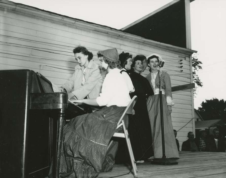 stage, Iowa History, Entertainment, Waverly Public Library, bonnet, piano, Iowa, microphone, history of Iowa, singing, costume, Denver, IA
