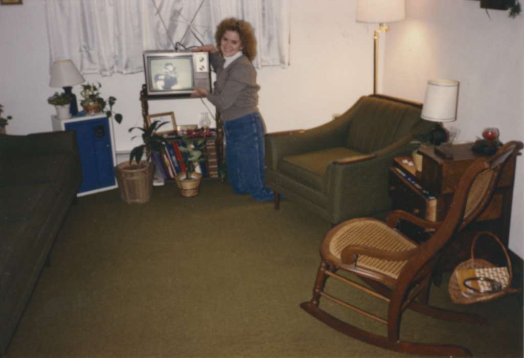 Leisure, Homes, history of Iowa, Iowa History, Bartlett, Elizabeth, Iowa, living room, television, Waterloo, IA, tv, home, Portraits - Individual