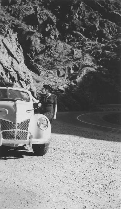 Travel, history of Iowa, Iowa History, Motorized Vehicles, road, car, Iowa, USA, mountain, Mullenix, Angie