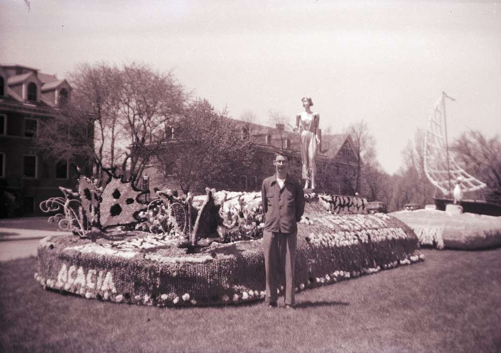 Lyon, Howard, Fairs and Festivals, Orange City, IA, history of Iowa, Iowa, Portraits - Individual, Iowa History, float