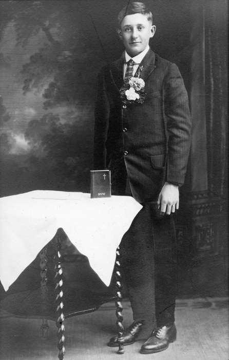 Walker, Erik, Cedar Falls, IA, history of Iowa, Iowa, Iowa History, confirmation, Portraits - Individual