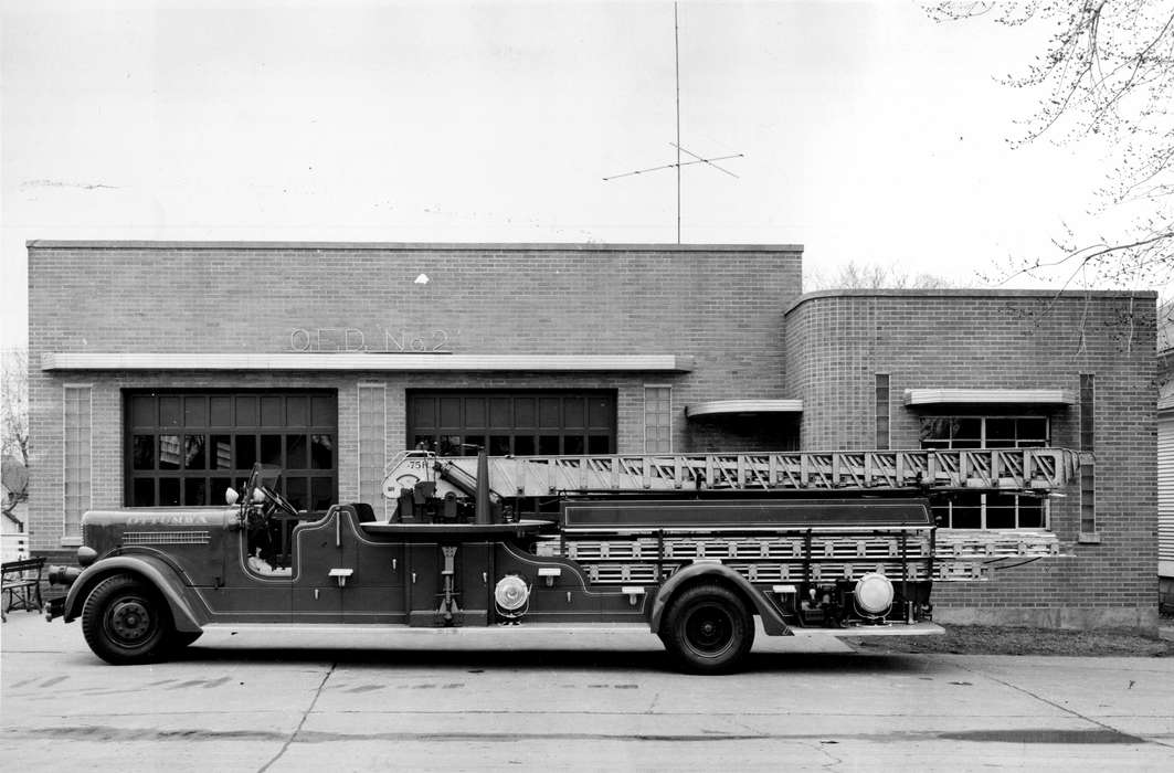 history of Iowa, Iowa History, Ottumwa, IA, Lemberger, LeAnn, truck, Motorized Vehicles, fire truck, Iowa, Cities and Towns, fire station