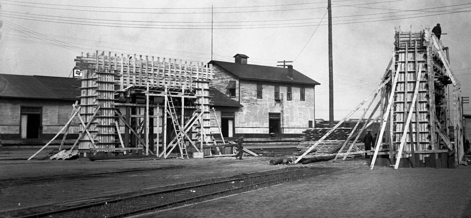 telephone pole, history of Iowa, Iowa History, Ottumwa, IA, Lemberger, LeAnn, wood, train track, Iowa, Cities and Towns, Train Stations, construction, construction crew, Labor and Occupations
