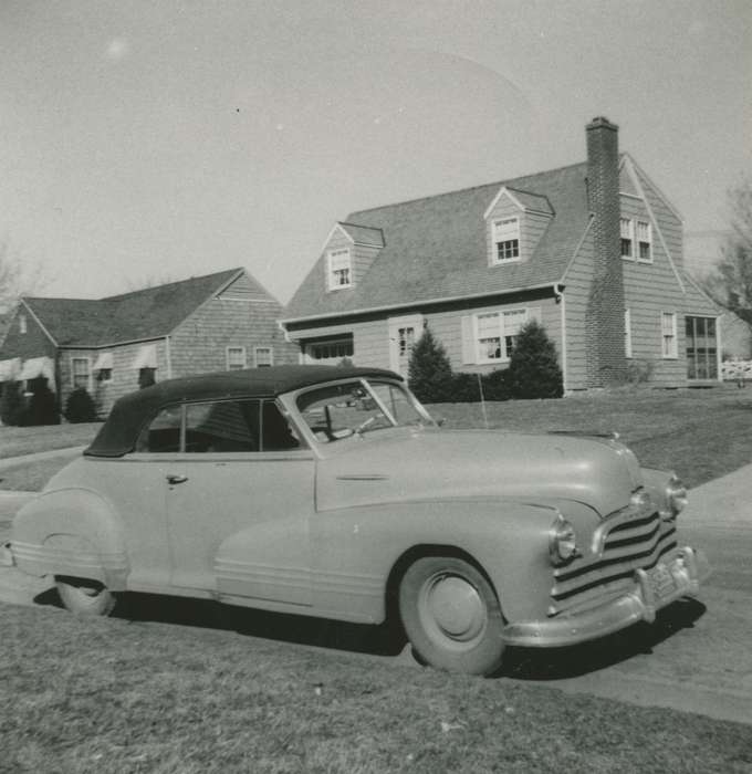 car, Iowa History, Iowa, Motorized Vehicles, Burk, Susan, house, pontiac, Homes, Cedar Falls, IA, history of Iowa