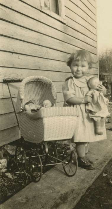 IA, stroller, wicker, Homes, history of Iowa, Dean, Shirley, Iowa, girl, dress, carriage, doll, Children, Iowa History, Leisure