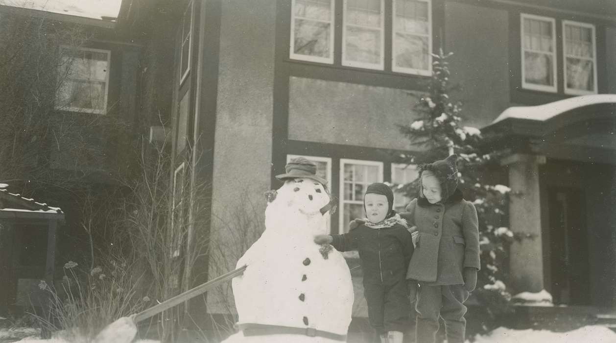 history of Iowa, McMurray, Doug, Iowa, snowman, Children, Webster City, IA, Iowa History, Winter