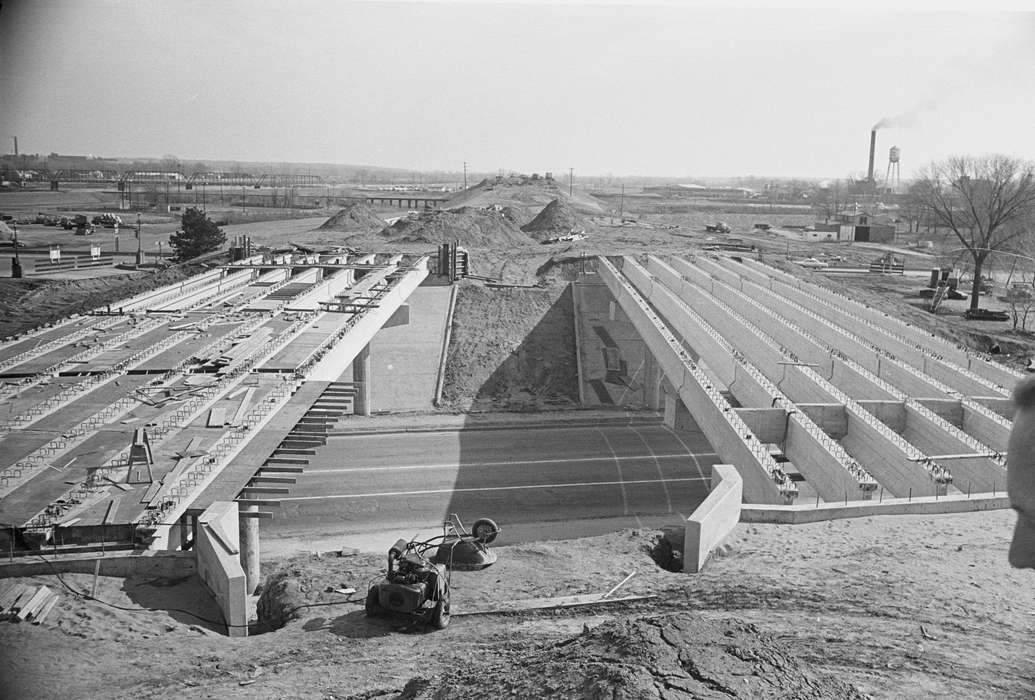 construction, Ottumwa, IA, history of Iowa, Lemberger, LeAnn, Main Streets & Town Squares, Iowa, Cities and Towns, Iowa History