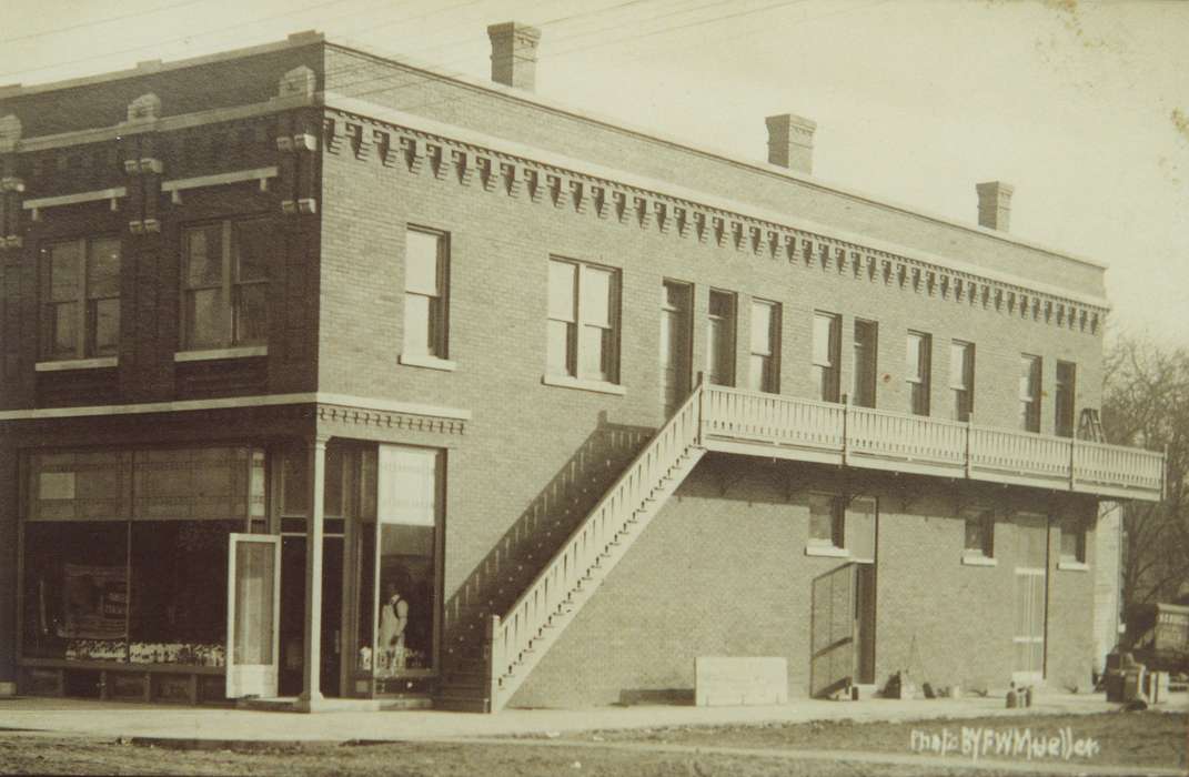 correct date needed, brick building, h. g. schell grocery, Iowa, Waverly Public Library, dirt road, market, Businesses and Factories, Waverly, IA, history of Iowa, can't confirm date and or location, Main Streets & Town Squares, Iowa History