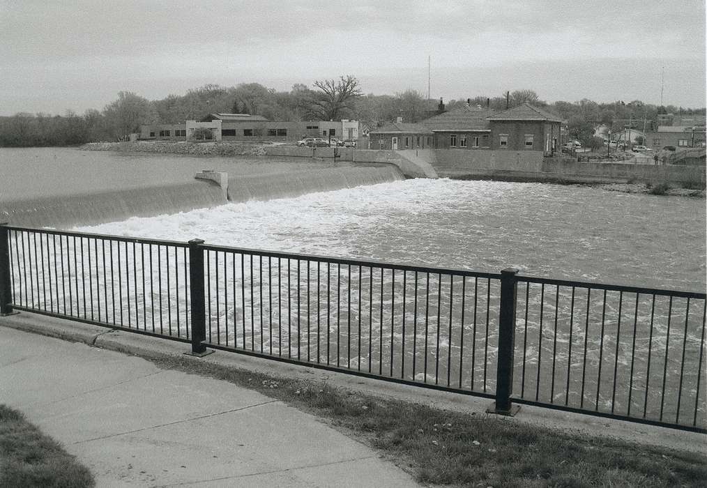 history of Iowa, Iowa History, power plant, Businesses and Factories, Waverly, IA, water, Iowa, Landscapes, correct date needed, Waverly Public Library, dam