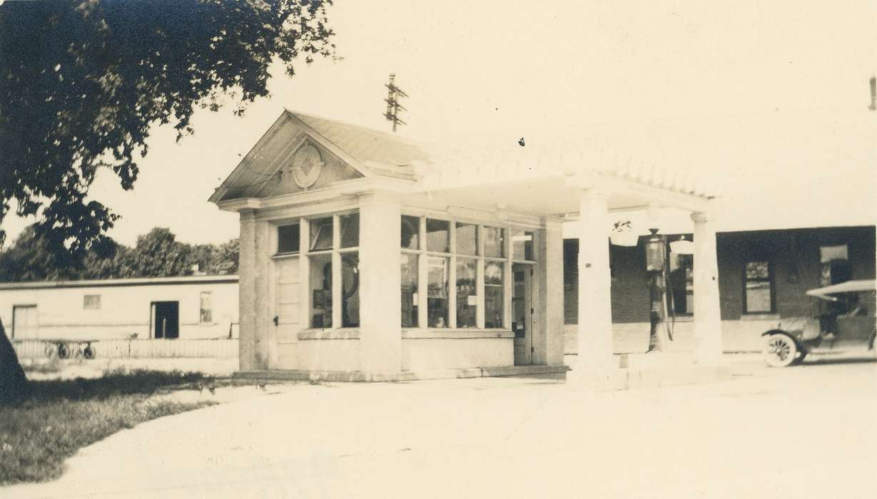 Main Streets & Town Squares, history of Iowa, Iowa History, Businesses and Factories, depot, gas station, Iowa, correct date needed, Waverly Public Library, ford model t